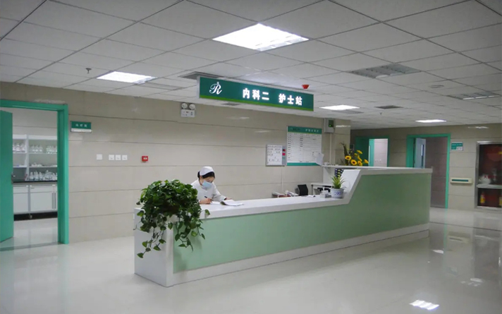 病房衛(wèi)生間門(mén)安裝視頻